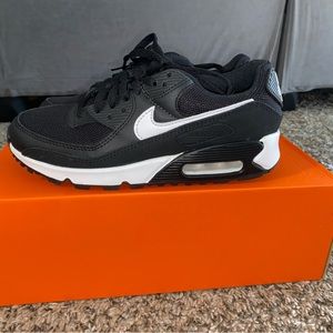 Nike women airmaxes